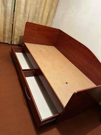 Бесплатно кровать