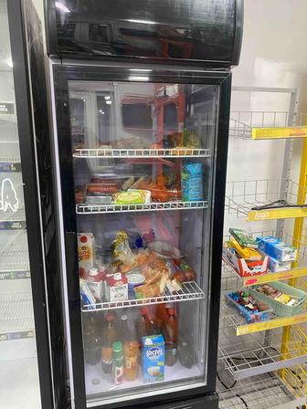 Витриный холодильник