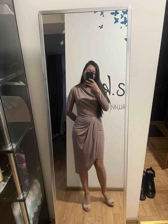 Продам нарядное платье