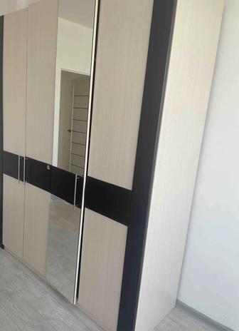 Шифоньер Шкаф