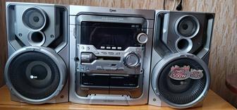 Продам музыкальный центр LG