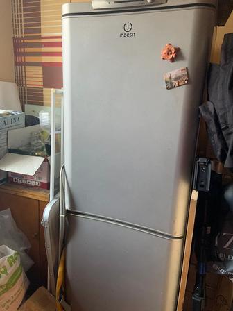 Продам холодильник в нерабочем состоянии