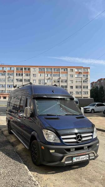 Услуги микроавтобуса Mercedes Benz Sprinter