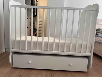 Продам детскую кроватку