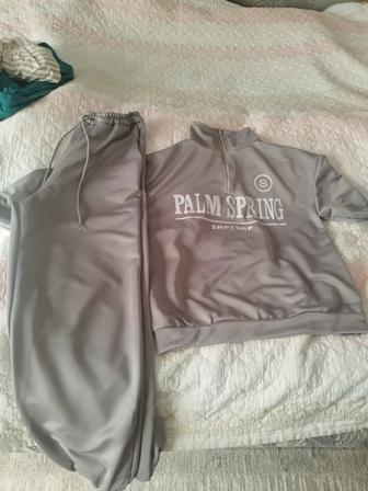 Женский костюм