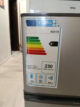 Продам холодильник