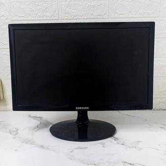 21.5 Монитор Samsung LS22C150N / 1920x1080 / TN / VGA