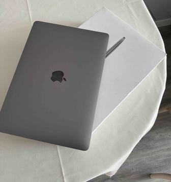MacBook Air 13 M1 8/256Gb