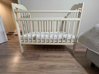 Продам манеж б/у