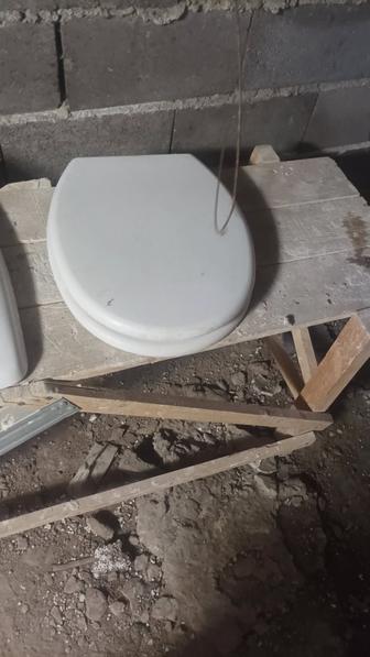 Седло унитаза с крышкой