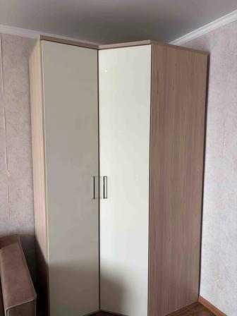 Продам угловой шкаф шатура