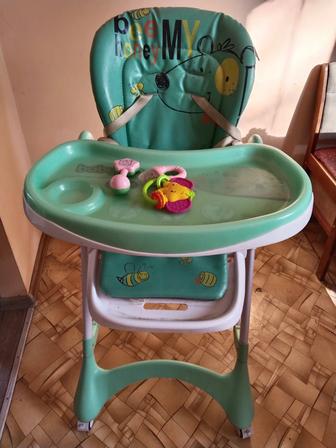 Продам детский стульчик плюс ходунки в подарок