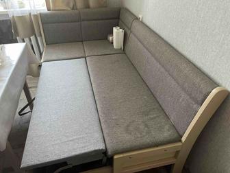 Продам диван кухонный
