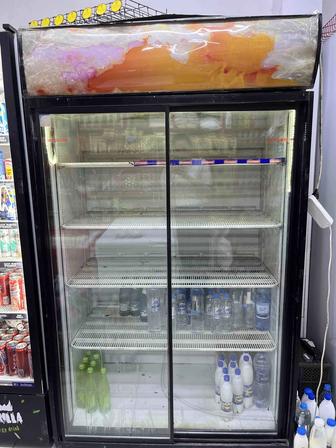 холодильники для магазина