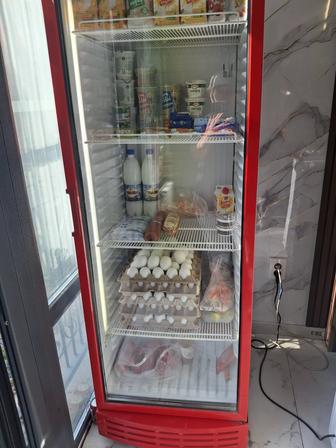 Продам холодильник для магазина