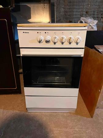 Продам газовую плиту