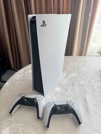 PlayStation 5 с дисководом