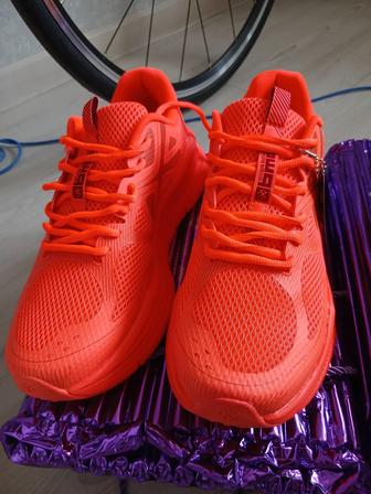 Продаю новые кроссовки BMAI PURE 41-42 размеры