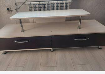 Полка под телевизор.