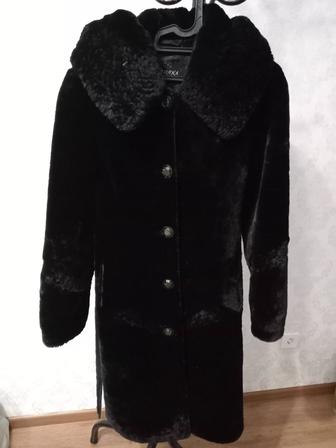 Продам мутоновую шубу