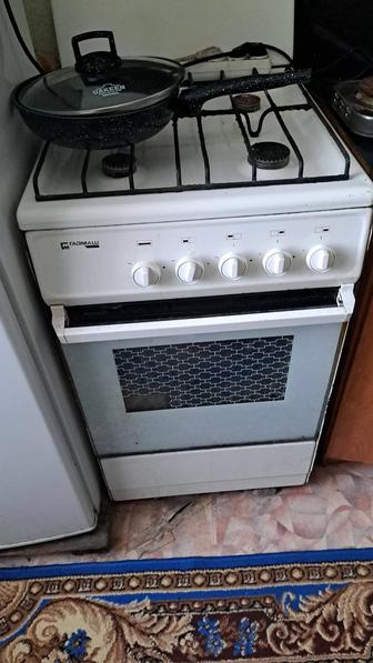 Отдам старую газовую плиту