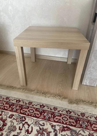 Продам деревянный журнальный столик