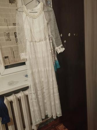 Продам платье . В хорошем состоянии. Размер 44.