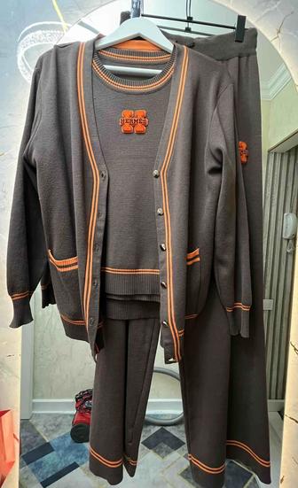 Женская тройка