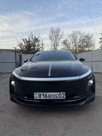 Аренда автомобиля Hongqi eq-m5