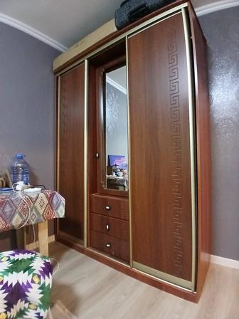 Продам шкаф