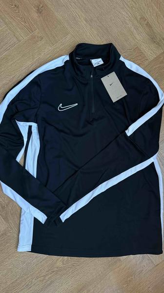 Nike кофта оригинал