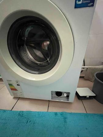 Продам стиральную машинку