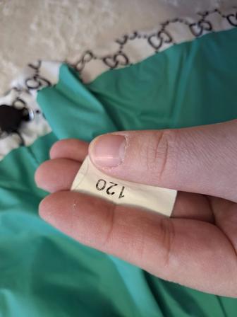 Продам куртку весенний девочке