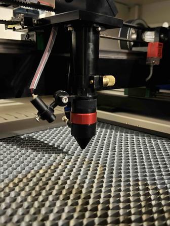 Лазерный станок VOIERN 6040 RD 80W! Продаю в связи с переездом в другой гор