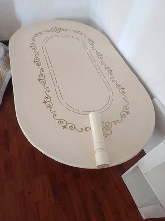 Продается большой стол