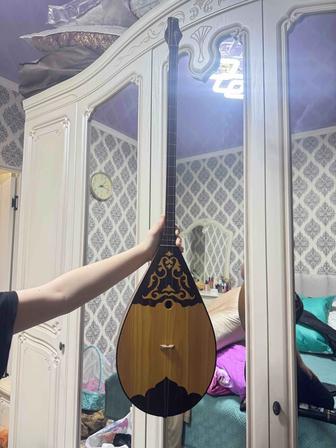 Домбыра сатылады