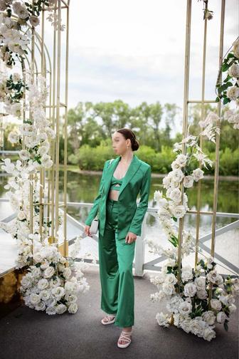 Костюм классический , нарядный