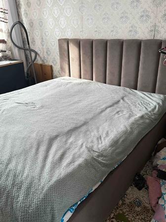 Продам кровать двуспальный