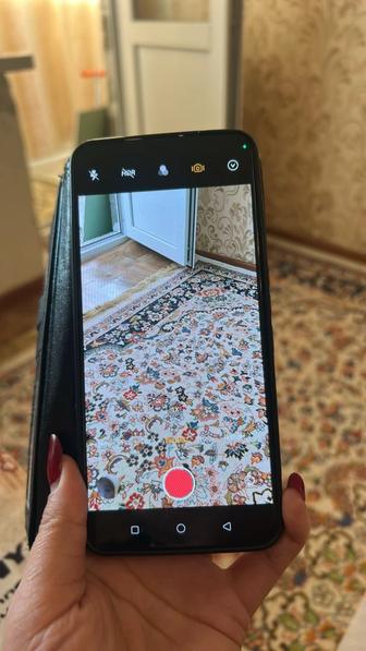 Продам телефон