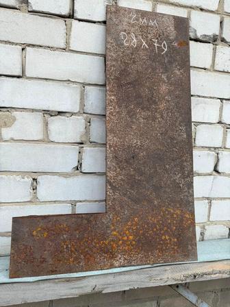 Лист металла 79 см / 28 см / 2мм