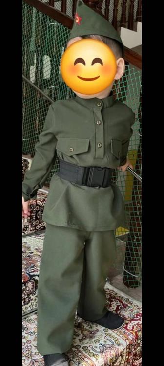 Военный одежда