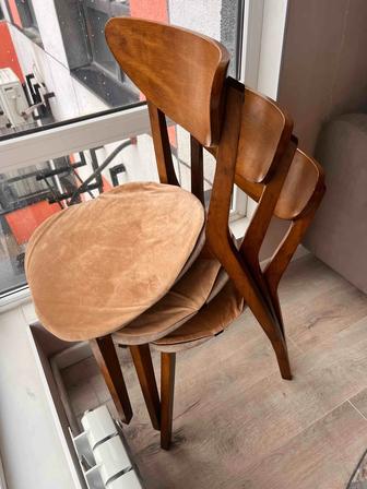 Стулья б/у 4 штук