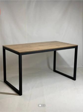 Продам новый компьютерный стол