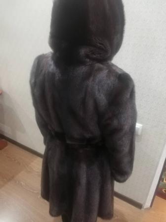Продам норковую шубу