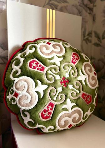 Домашний текстиль подушка ручной работы