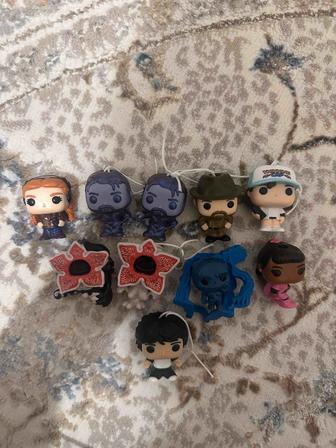 киндер джой фигурки очень странные дела