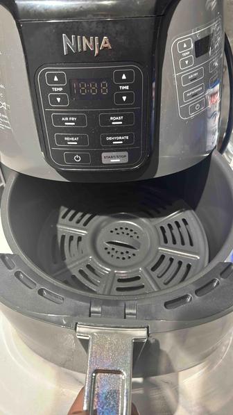 Продам аэрогриль,новый