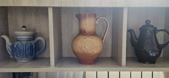 Керамические изделия, чайники и кувшин