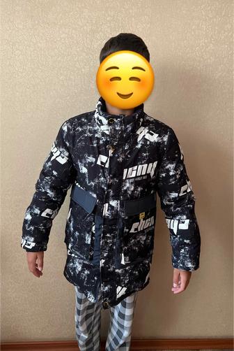 Зимний пуховик на мальчика 9-11 лет