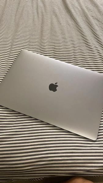 MacBook Pro 15 дюйм